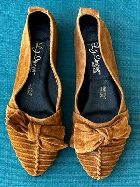 L J Simone Brazil Suede Leather Knot Bow Ballet Flat Comfortable New Size 6 1/2